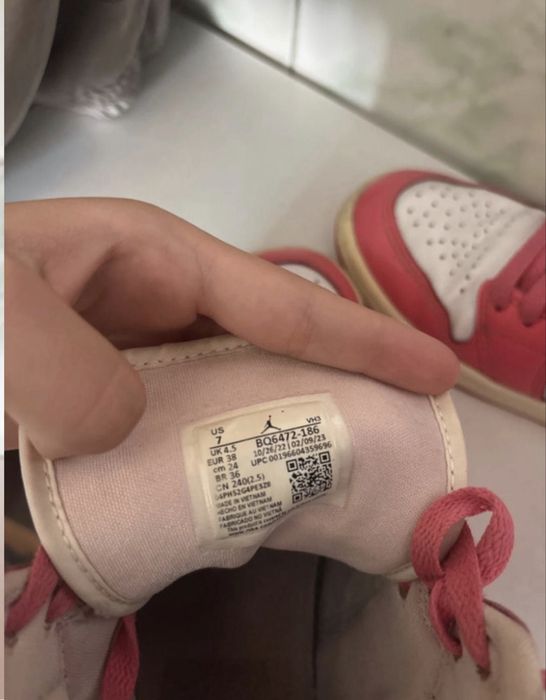 Jordan pink high