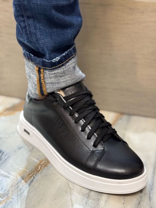 Adidași/Tricouri Modele