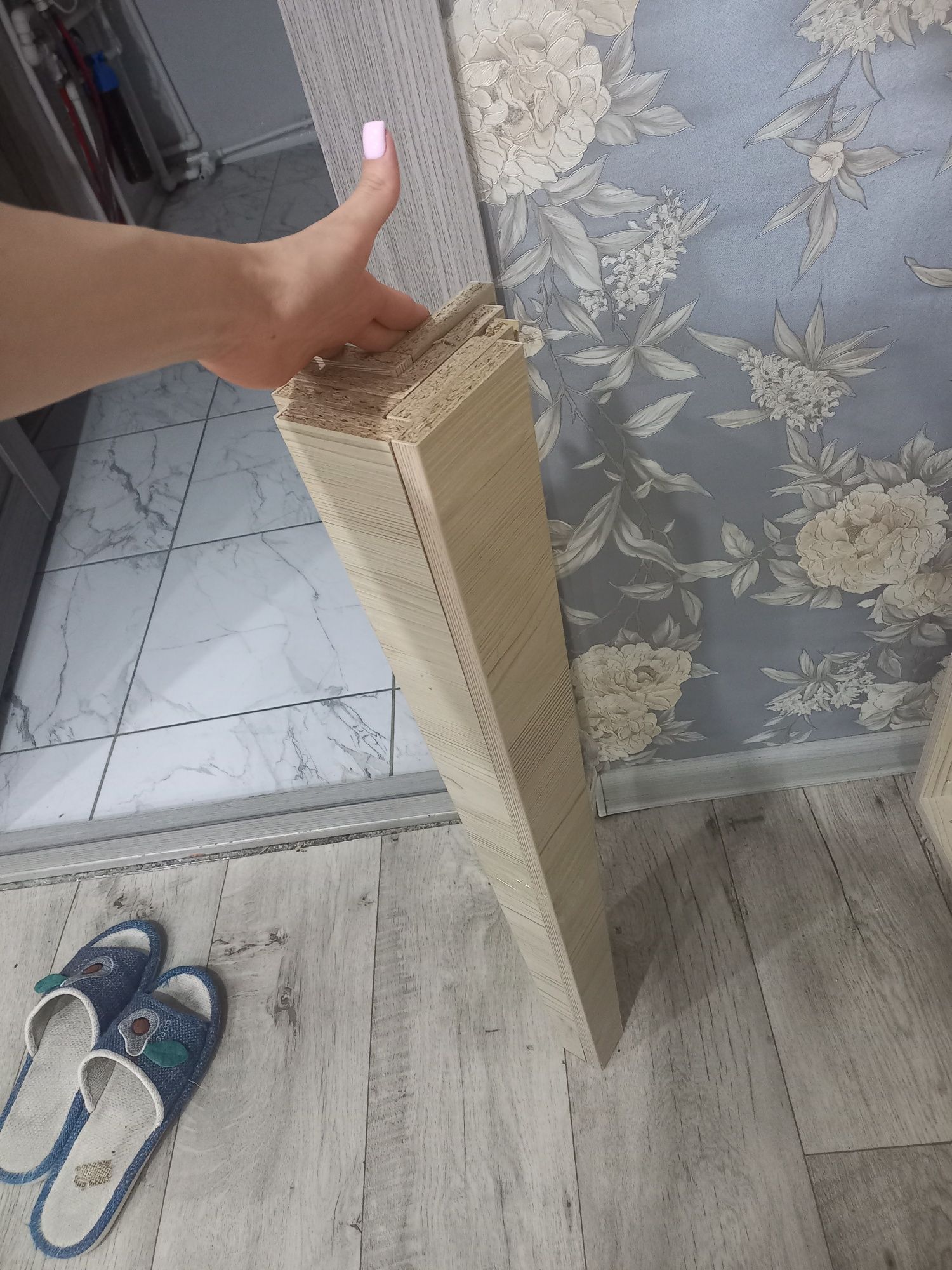 Кухонный стол...