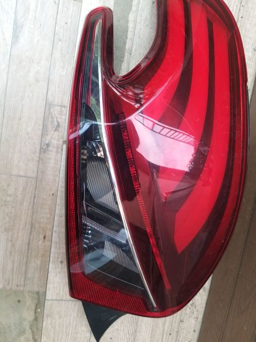 Peugeot 208 Ляв стоп