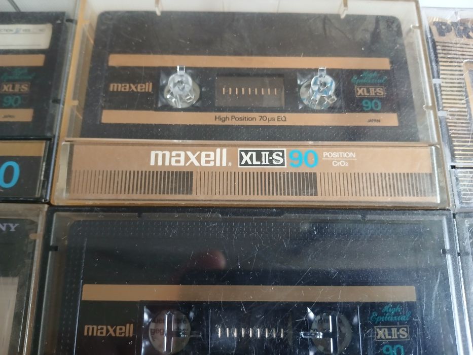 Maxell XLII-S High Epitaxial 90min, Sony UX 90min, ICM Professional 60