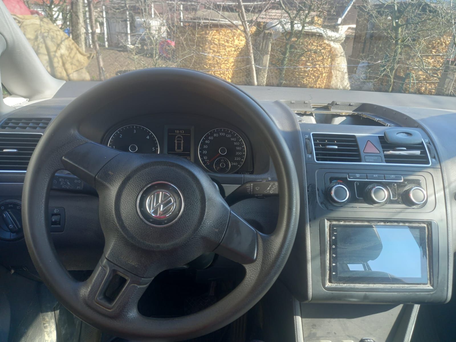 Vând Volkswagen Touran 1.6 tdi automat