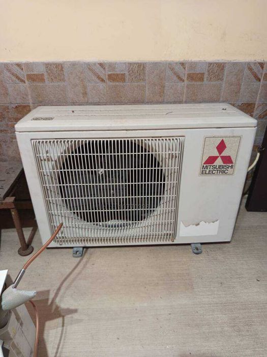 Продавам неработещ климатик