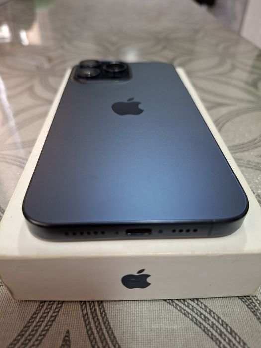 Айфон 15 про макс 256