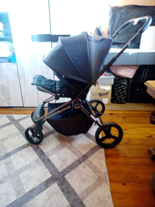 Продавам количка 2 в 1.