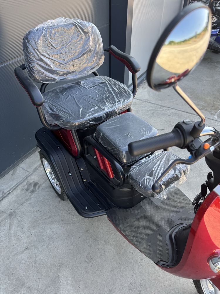 Триместна електрическа триколка MaxMotors X2 1500W