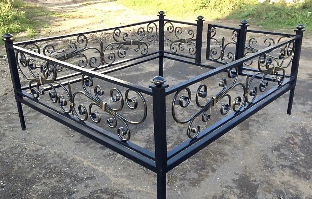 Металлические оградки на могилу | Изготовление и установка