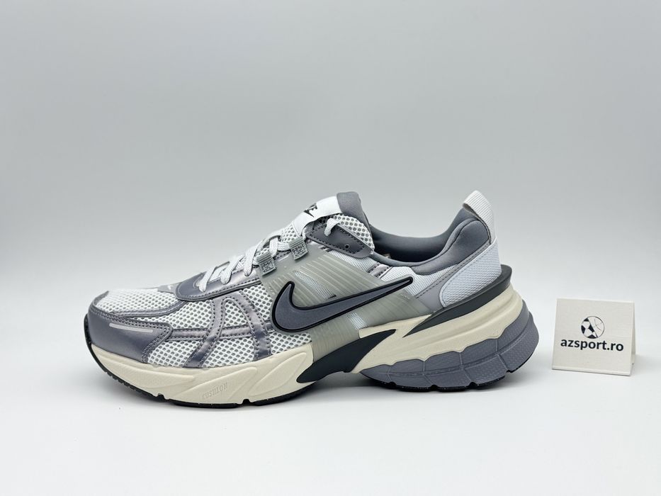 Nike V2K Run Noi Originali (43; 44,5)