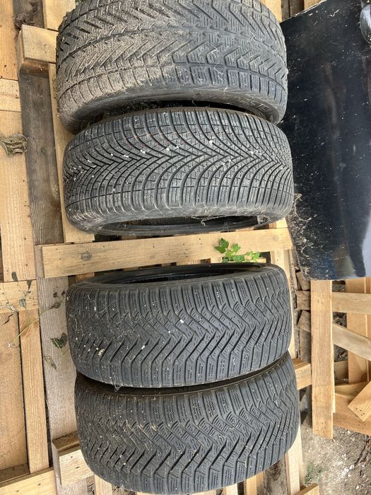 Vand anvelope 225 45 17 m+s