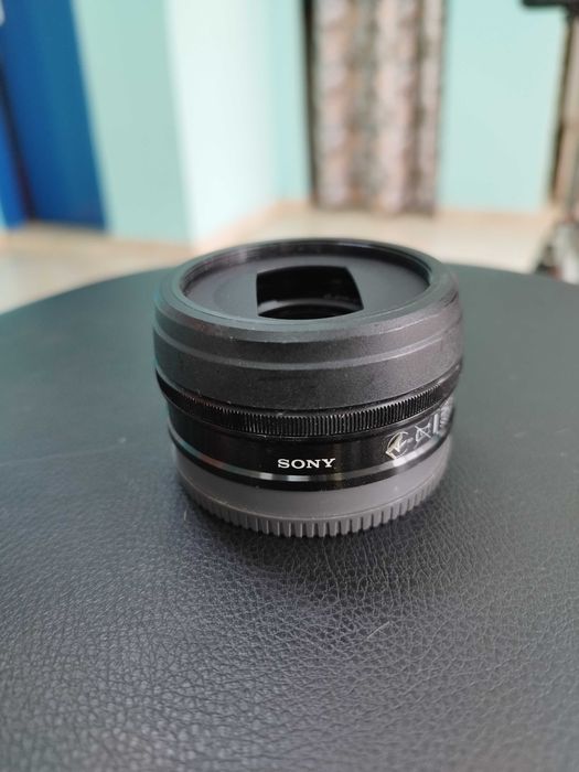 обектив Sony SEL 20mm f/2.8
