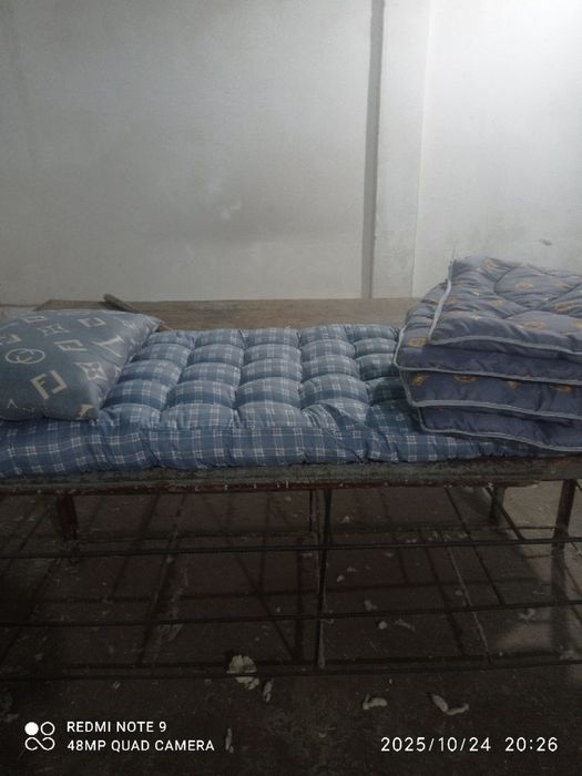 Matras koʻrpa, yastiq kamplekt. Bonus yastiq