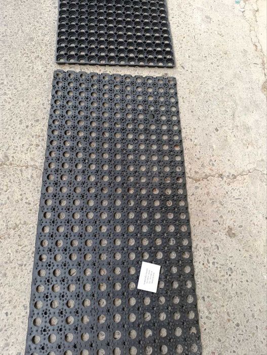 Коврик антискользящий индийского производства