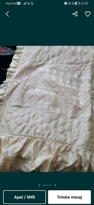 Vând cuvertura de pat în stare foarte bună aprope noua transportul gra