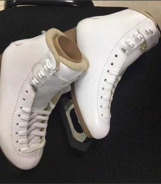 Коньки для фигурного катания