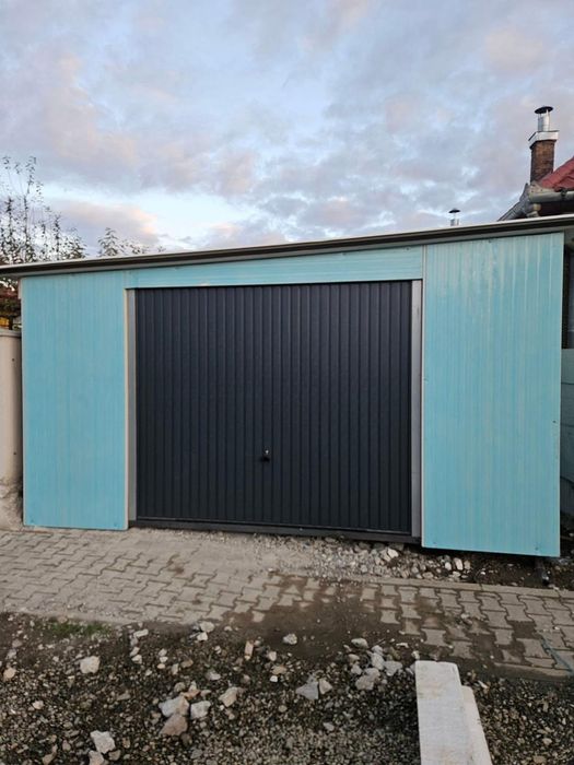 Vând garaje și containere