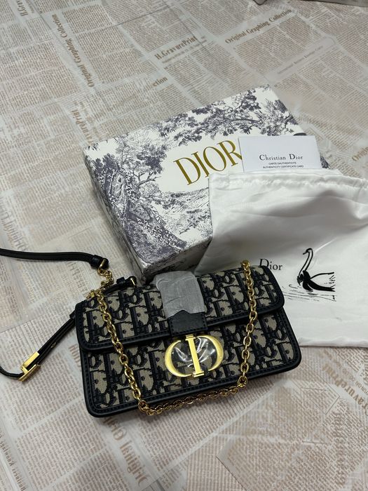 Geanta Dior Montaigne