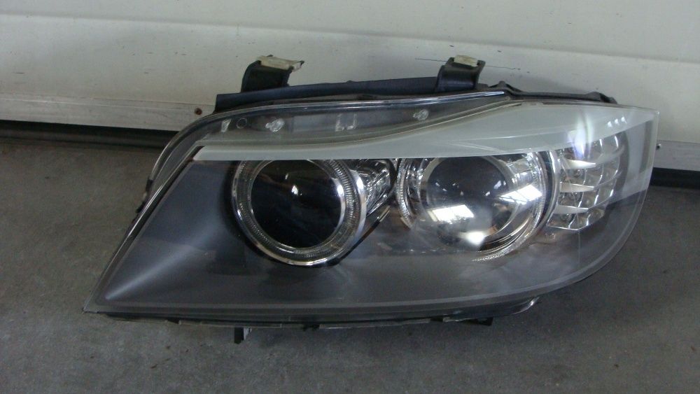 Bmw E90 E91 far bixenon stanga dreapta faruri led xenon lci