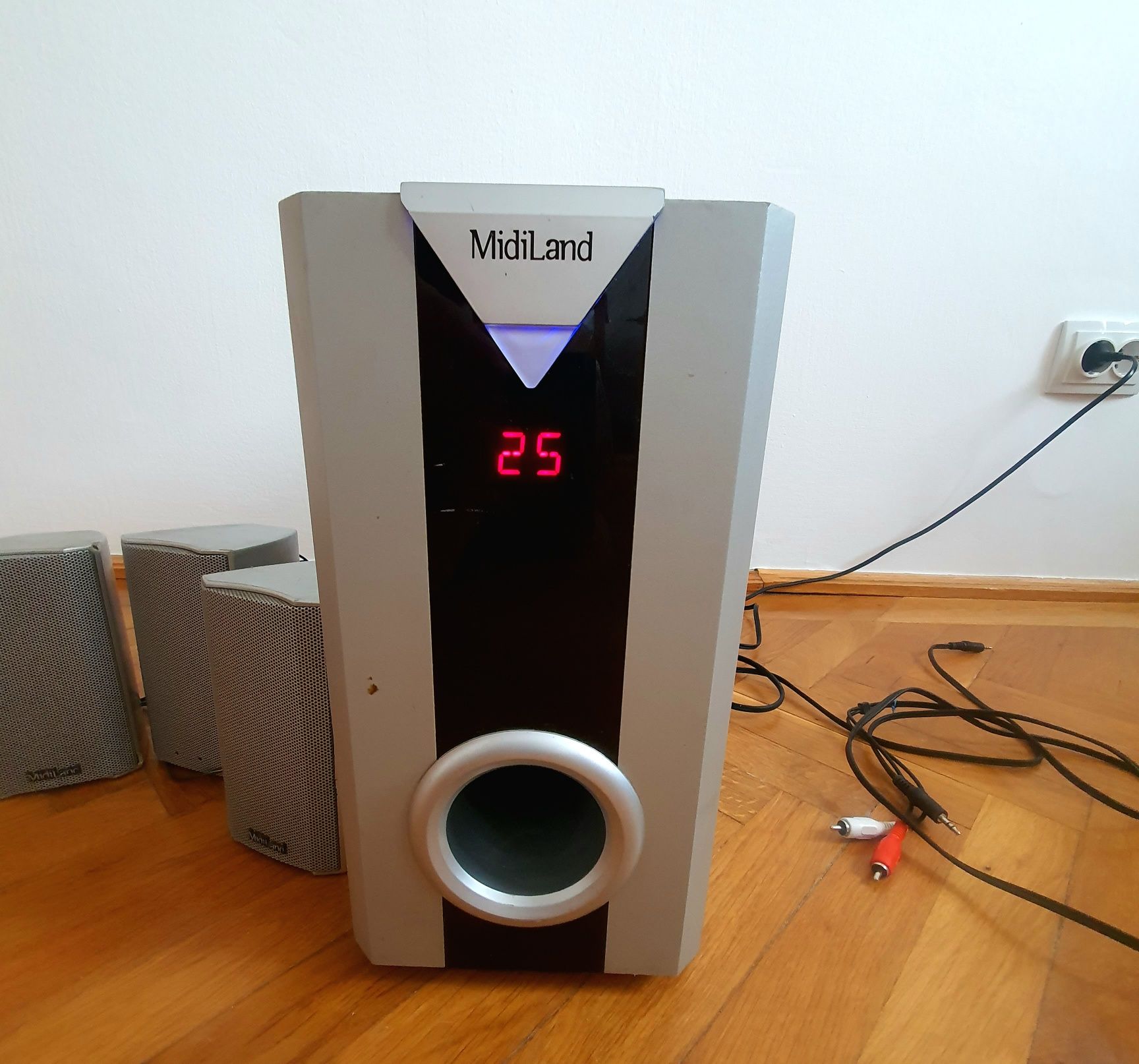 Sistem audio 5.1 MidiLand stare perfecta de funcționare!