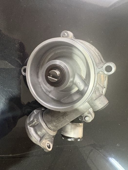 Водна помпа BMW s1000xr s1000rr