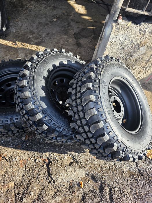 265/70R16C гуми с джанти офроуд