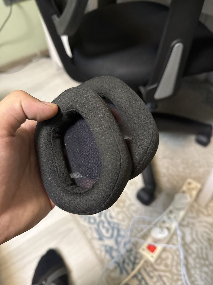 Logitech g335.