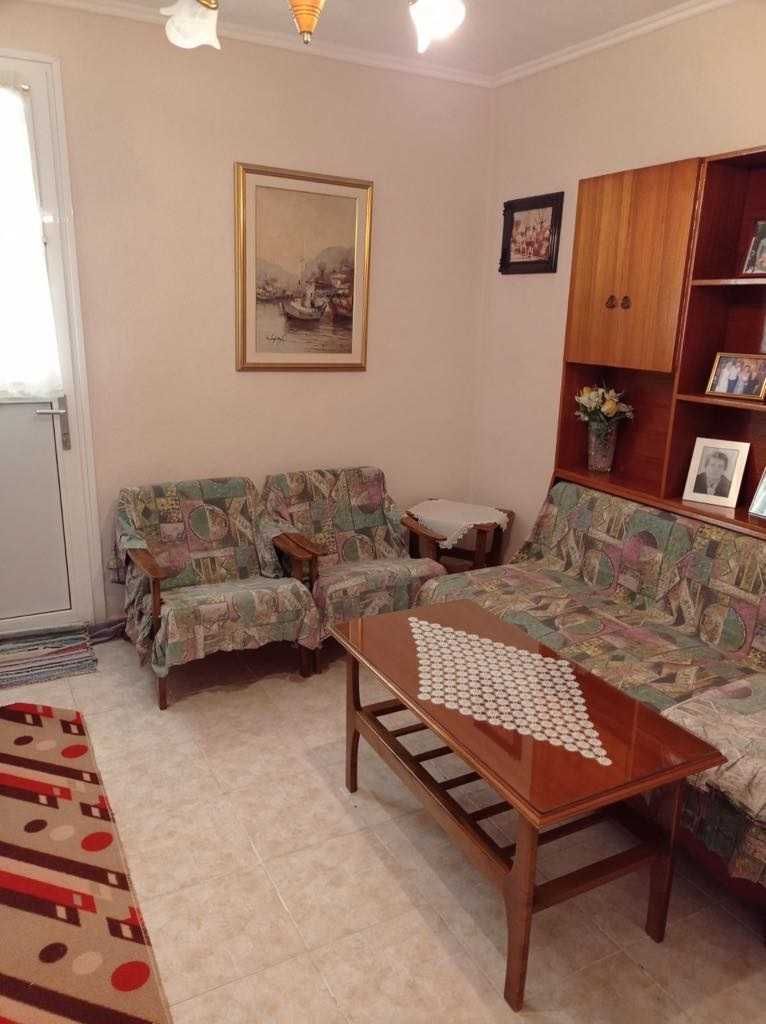 Продава къща в Гърция , Агия Елени, 200 кв.м двор 1883