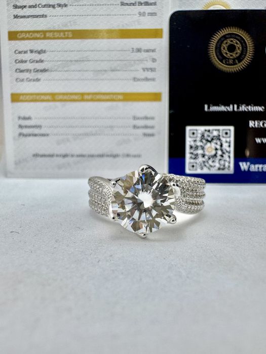 Сребърен пръстен с мойсанит (Диамант) 3 карата