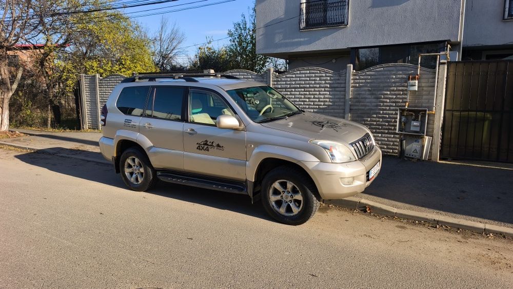 Vând Toyota Land Cruiser 120