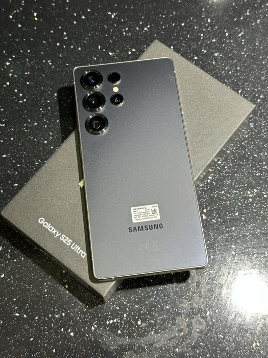 Samsung S25 Ultra Titanium Black 256GB Като НОВ! Гаранция!