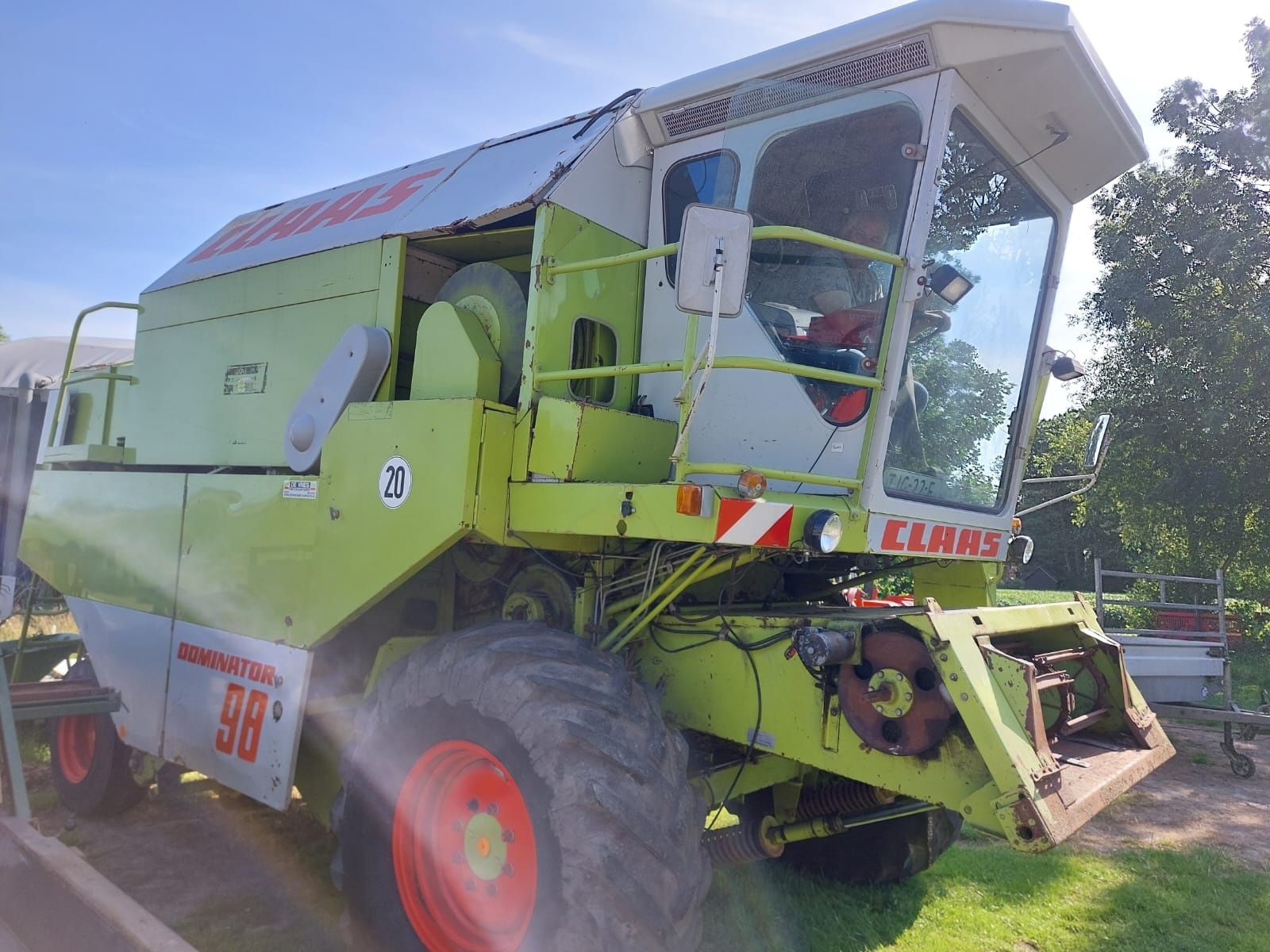 În curând - Claas Dominator 98