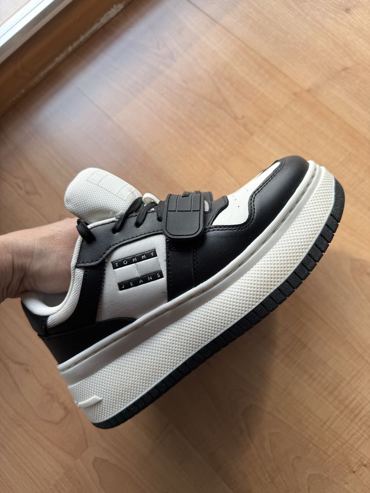 Pantofi sport piele Tommy Hilfiger, model nike air force, marime 36