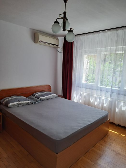 Inchiriez apartament Militari, str. Estacadei