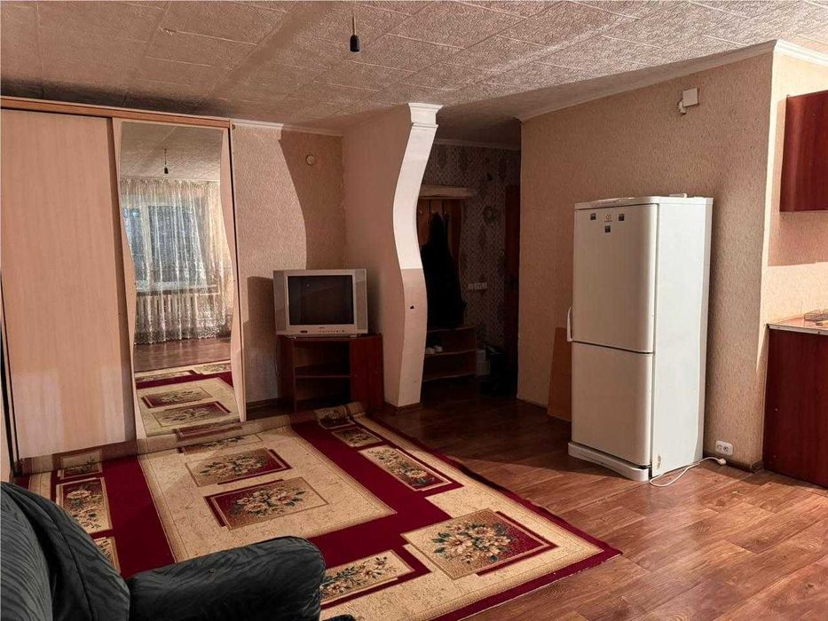 Срочно! Продам хорошую 2-комн квартиру на 16 микрорайоне