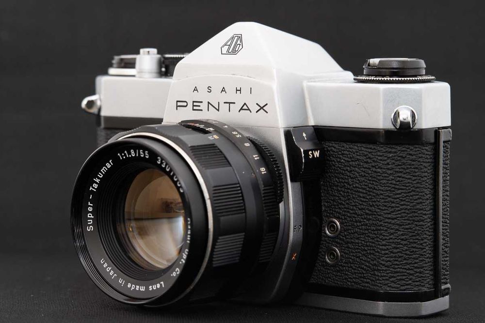 Aparat SLR film Pentax SP500 cu Super Takumar 55 1.8