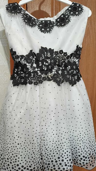 Продам не дорого детские вещи