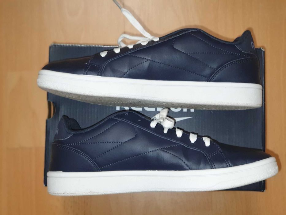 Adidasi originali Reebok marime 40 ideali pentru blugi