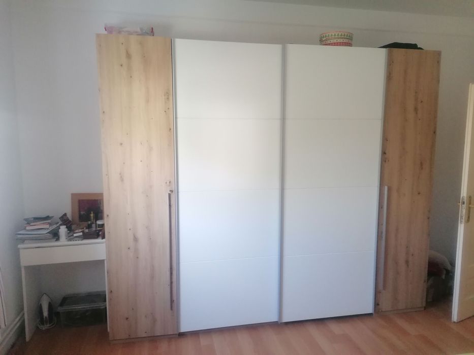 Dulap dormitor, dimensiune 270  x 220 cm - pret 1600 lei
