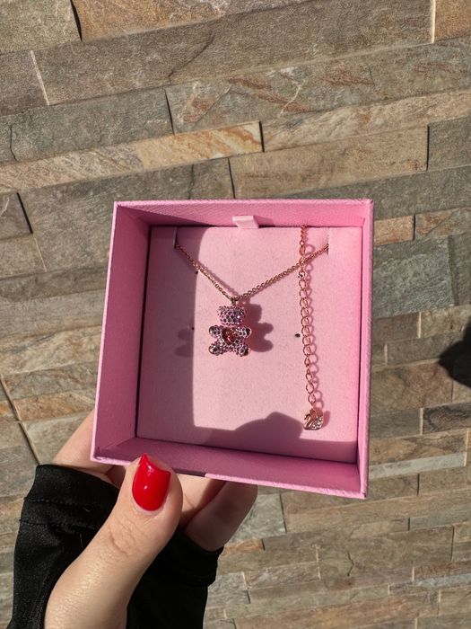 Колие Swarovski -