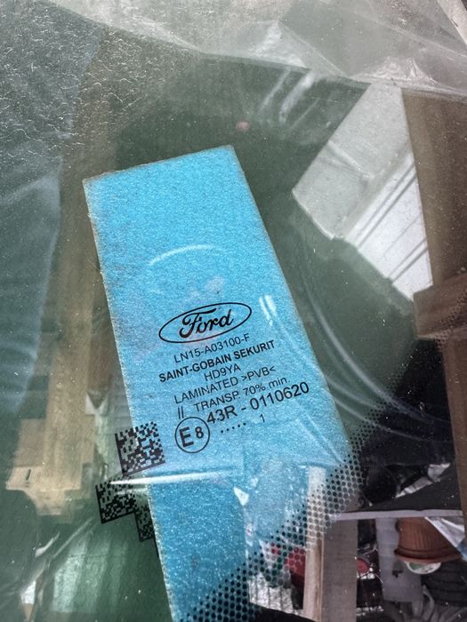 Parbriz original nou Ford