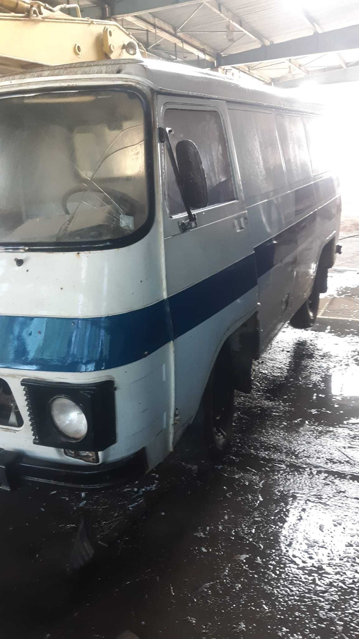 Vand dubita TV 14F cu motor de ANDORIA