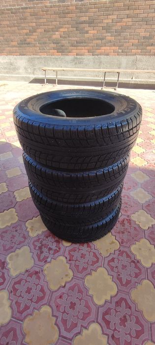 Покрышки 235x65x17R