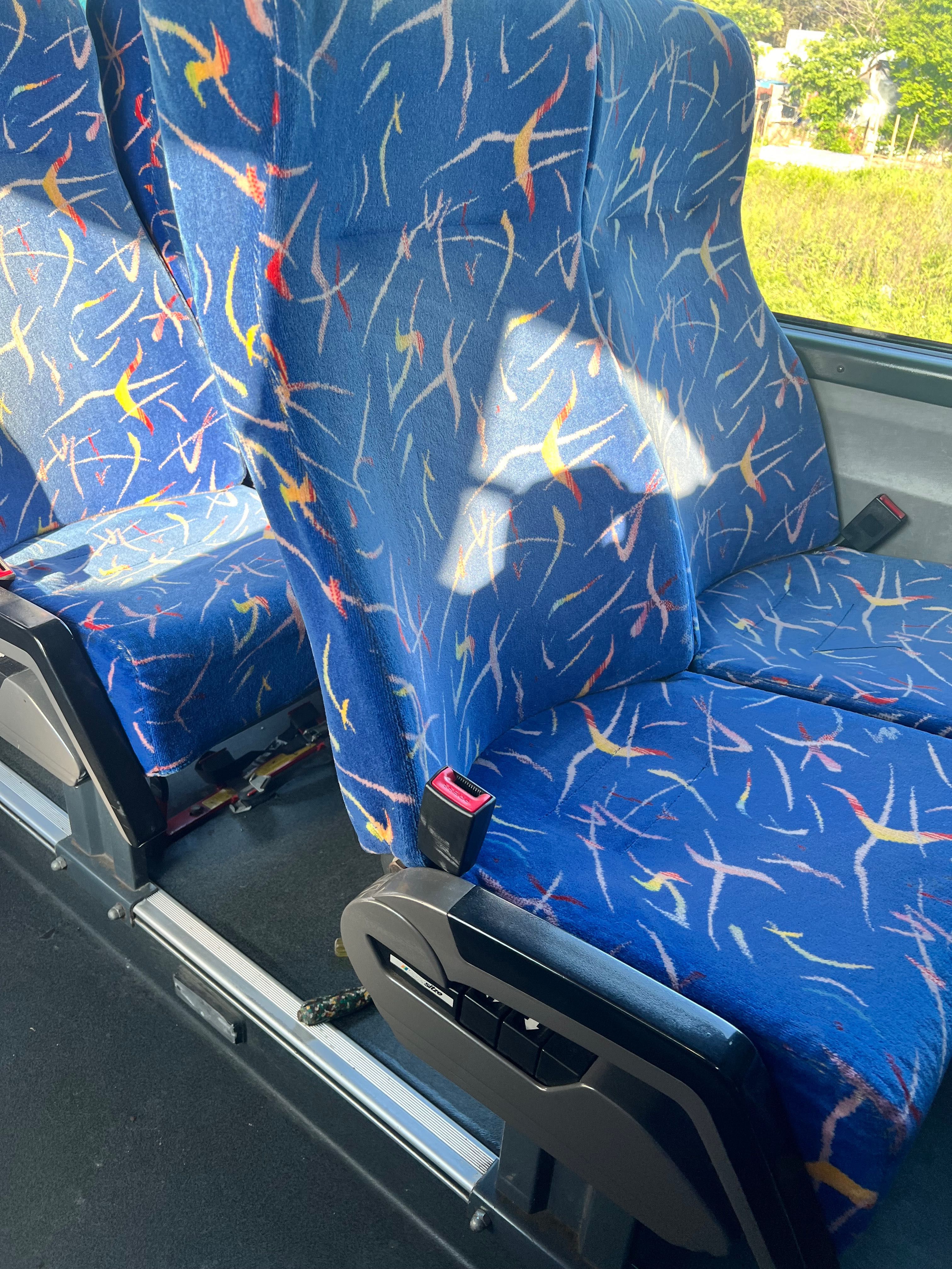 Автобусни седалки