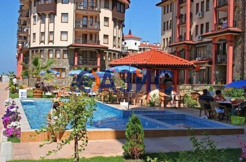 Комплекс „Саут Бийч“ 4 звезди, 11 365 кв. м., Царево, област Бургас,