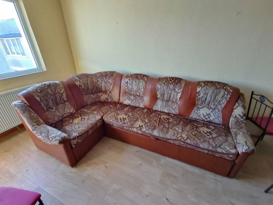 Vând canapea și colțar extensibila