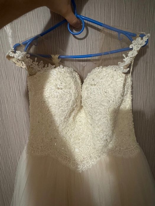 Rochie de mireasă tip prințesă