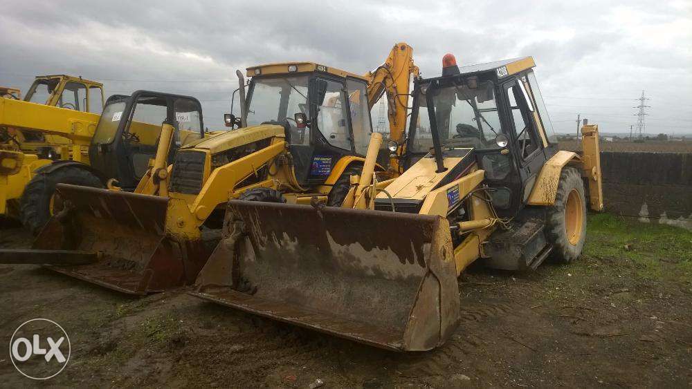 Dezmembrez Buldoexcavator Caterpillar 428