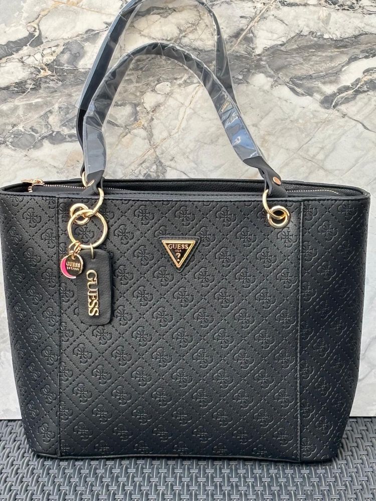 Geanta Guess noua