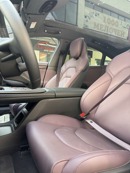 Xiaomi SU7 v nalichii