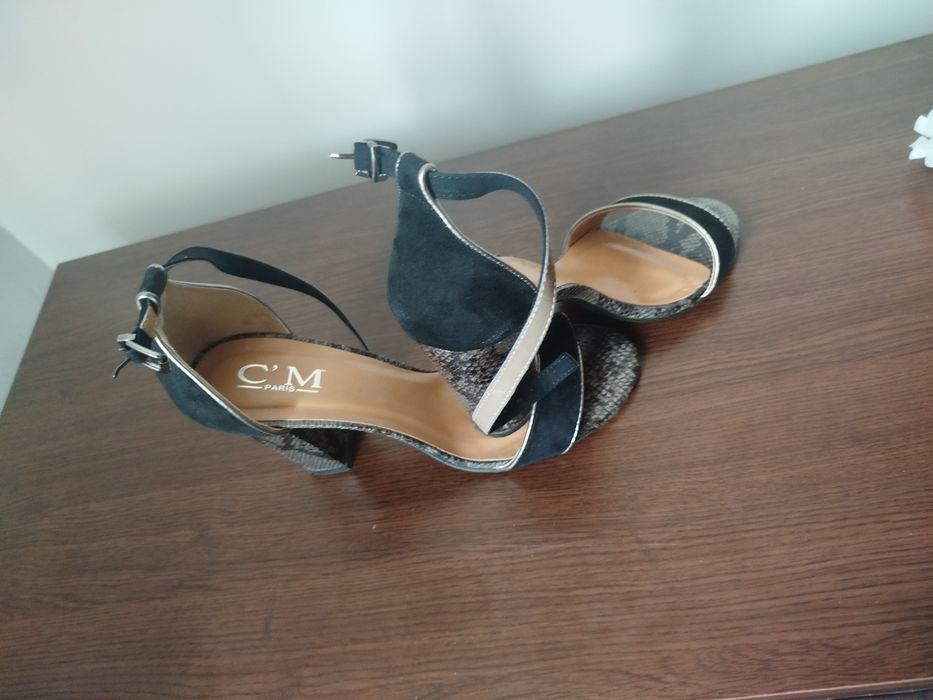 Sandale cu toc elegante