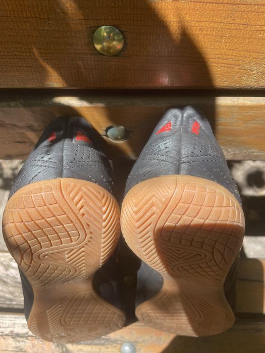обувки за зала adidas 42,5